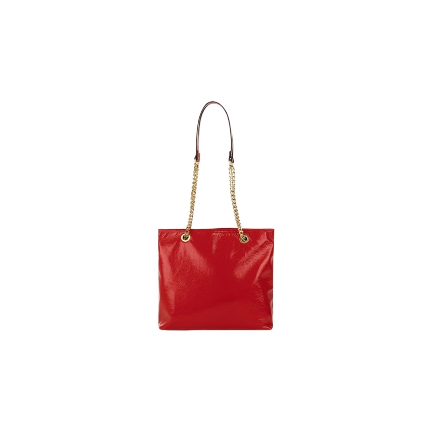 Na imagem, destaca-se uma linda bolsa feminina Rafitthy de ombro, confeccionada em verniz sintético vermelho, com um design sofisticado e acabamento impecável. O charme do modelo fica por conta da alça com detalhes de correntes douradas, que adiciona um toque de elegância. Além disso, as divisórias internas e bolsos práticos garantem organização e funcionalidade, tornando esta bolsa uma escolha ideal para quem busca estilo e praticidade.