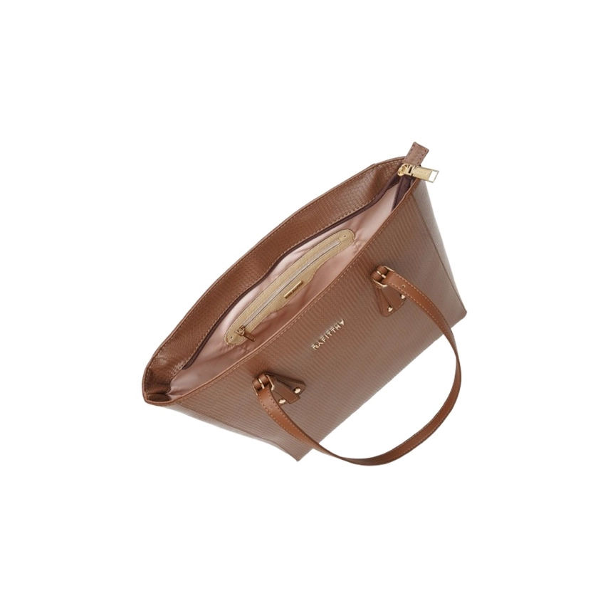 Na foto, temos uma linda Bolsa Tote Feminina Rafitthy Trama Café, com textura elegante e bolsos internos e externos para organização. Suas medidas (32x27x13 cm) e o material sintético leve com forro em poliéster tornam-na perfeita para o dia a dia.