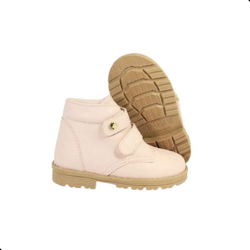 Na imagem temos a botinha infantil feminina fecho duplo rosa 