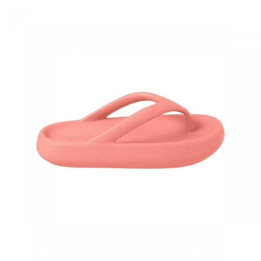 Na imagem temos um lindo chinelo de dedo Dijean Zen na cor rosa. Muito conforto para os pés.