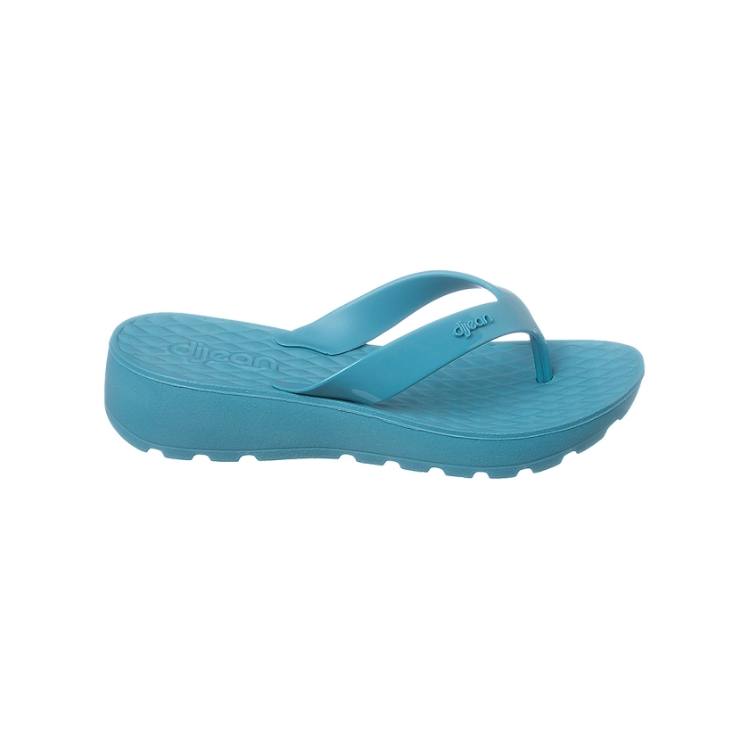 Na imagem temos um lindo chinelo feminino Dijean na cor azul, feito em EVA extremamente leve, macio e confortável para os pés.