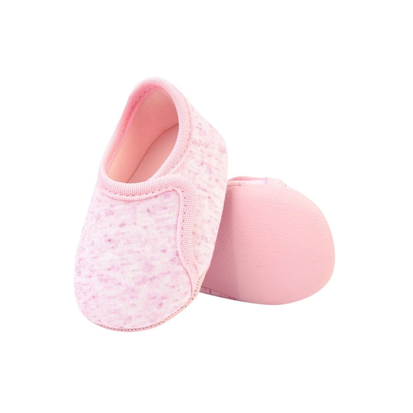 Tenizinho hiper confortável e levinho, para os passeios do dia a dia do seu filhote! Com fechamento em velcro e abertura total, facilitando o calce e trazendo praticidade para o dia-a-dia da mamãe. Aposte no conforto desse modelinho, que além de tudo é muito fofo – os pé pãozinhos agradecem!