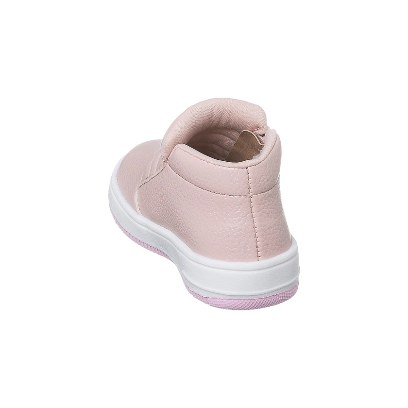 Na imagem temos um lindo tênis cano alto infantil feminino Ortopé na cor rosa com calce através de zíper lateral.