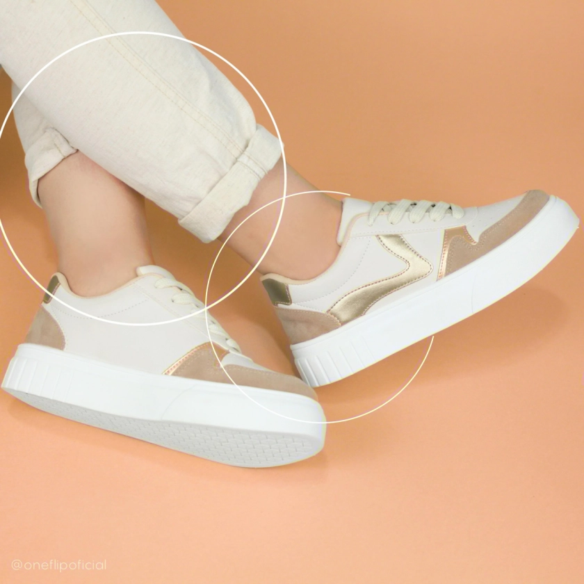 Na imagem temos o tênis feminino Dijean flatform com fecho em cadarço nas cores off white e ouro light