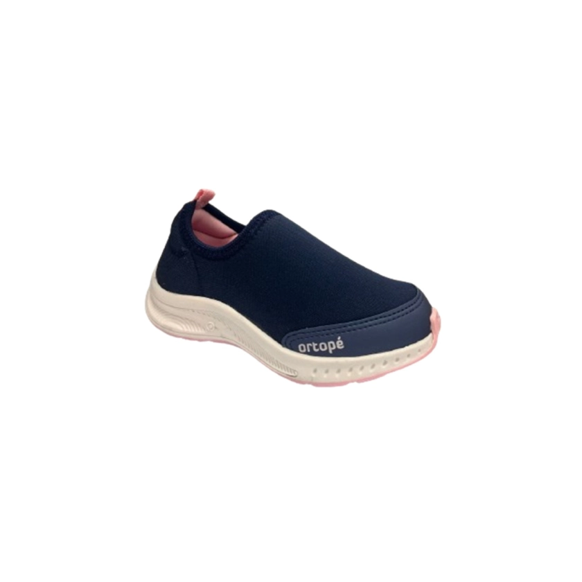 Na foto temos o tênis Ortopé Dna Flex com calce fácil na cor marinho e rosa, super lindo, confortável e macio perfeito para o uso do dia-dia seja para brincadeira dos pequenos ou até mesmo para a escola.