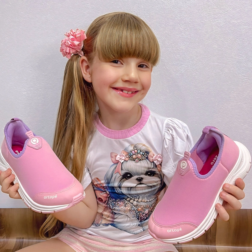 Tênis infantil feminino Ortopé Flex Run Calce Fácil rosa