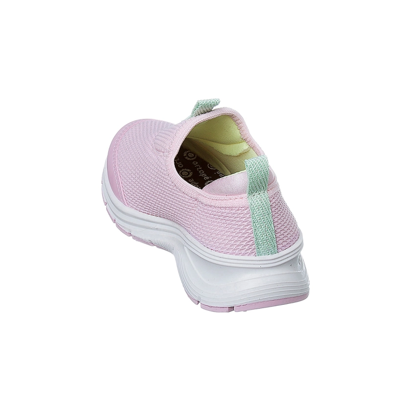 Na imagem temos um lindo tênis infantil feminino Ortopé calce fácil todo na cor rosa.