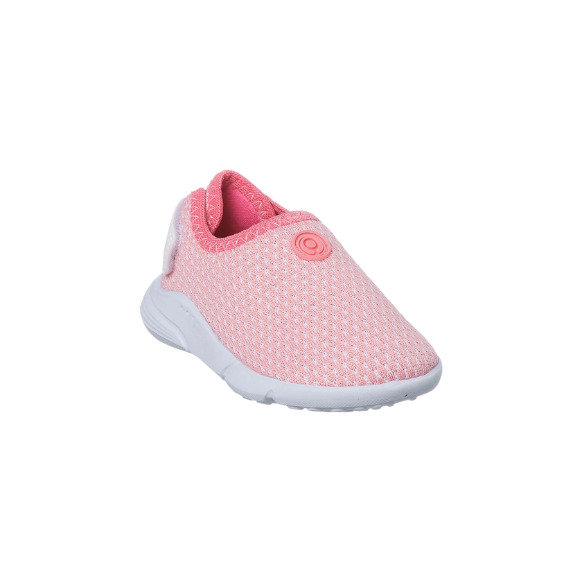 Na imagem temos um lindo tênis infantil feminino Ortopé na cor rosa. Fecho traseiro em velcro.