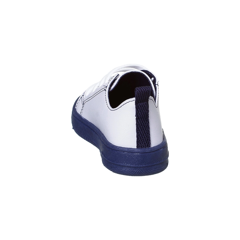 Na imagem temos um lindo tênis Ortopé linha bliss nas cores branco e marinho, confortavel, divertido e muito estiloso