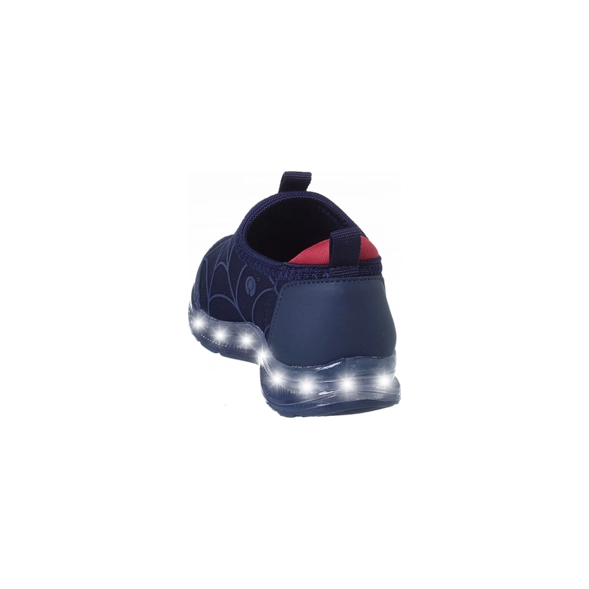 Na imagem temos o Tênis Infantil Masculino Ortopé DNA Light Aranha Marinho, uma escolha incrível para os pequenos aventureiros. Seu cabedal em tecido/polímero proporciona durabilidade e conforto, enquanto o sistema de calce fácil facilita o processo de colocar e tirar o tênis. Com palmilha Gravidade Zero para suporte extra e absorção de impacto, os pequenos podem desfrutar de conforto durante todo o dia. O solado TR emborrachado oferece aderência e estabilidade em diversas superfícies, garantindo segurança em cada passo. Este tênis apresenta um design inspirado no icônico personagem do Homem-Aranha, tornando-o perfeito para os pequenos fãs de aventuras e estilo.