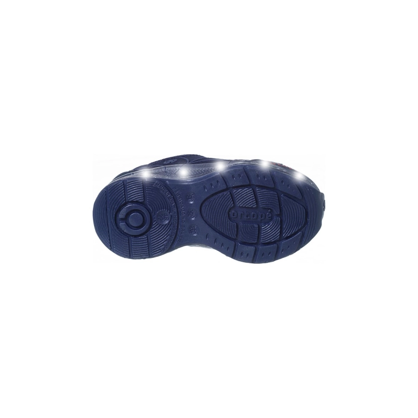 Na imagem temos o Tênis Infantil Masculino Ortopé DNA Light Aranha Marinho, uma escolha incrível para os pequenos aventureiros. Seu cabedal em tecido/polímero proporciona durabilidade e conforto, enquanto o sistema de calce fácil facilita o processo de colocar e tirar o tênis. Com palmilha Gravidade Zero para suporte extra e absorção de impacto, os pequenos podem desfrutar de conforto durante todo o dia. O solado TR emborrachado oferece aderência e estabilidade em diversas superfícies, garantindo segurança em cada passo. Este tênis apresenta um design inspirado no icônico personagem do Homem-Aranha, tornando-o perfeito para os pequenos fãs de aventuras e estilo.