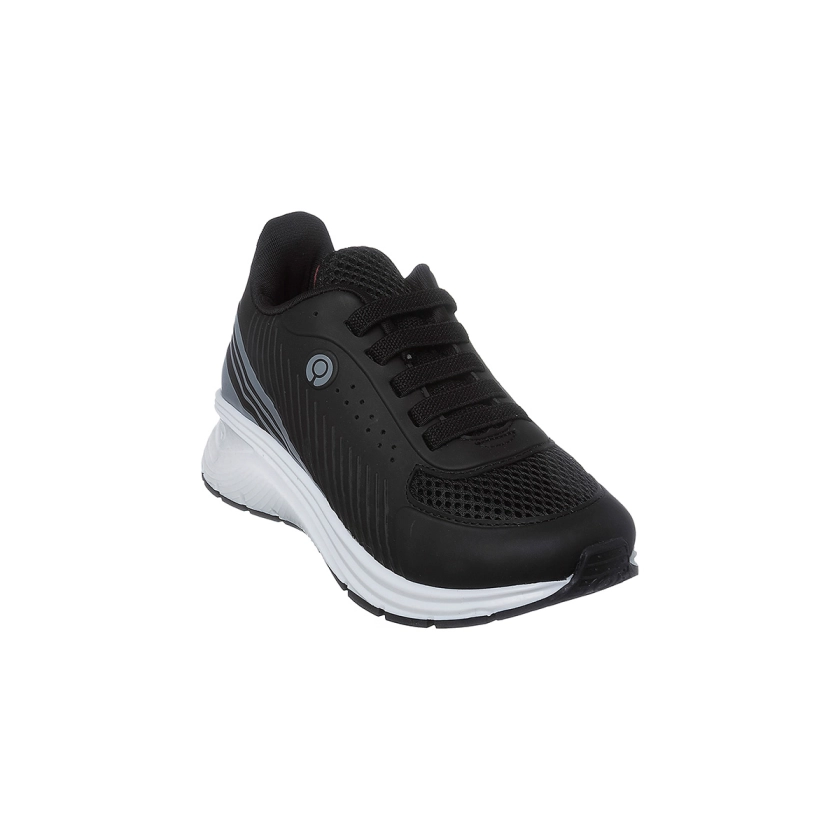 Na imagem temos um lindo tênis infantil masculino Ortopé na cor preta.