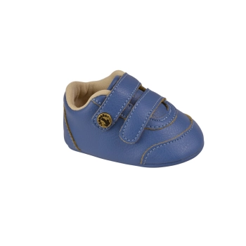 Sapatinho RN Masculino Sameka Fecho Duplo Azul: segurança e conforto para recém-nascidos, com fecho duplo em velcro para facilitar o calçar. Forro macio e espuma interna que protegem o calcanhar. Design elegante em preto, perfeito para qualquer ocasião