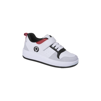 Na imagem temos o Tênis Infantil Masculino Ortopé Bliss Branco/Vermelho, a escolha ideal para os pequenos que buscam estilo e conforto no dia a dia. Com cabedal em polímero, este tênis garante resistência e durabilidade. A palmilha Gravidade Zero proporciona um conforto excepcional aos pés, enquanto o solado TR emborrachado oferece maior aderência e segurança. O fecho com cadarço elástico e fita aderente facilita o calce e ajusta perfeitamente ao pé. Com mais de 50 anos de história, a Ortopé continua a inovar e oferecer calçados que cuidam do bem-estar das crianças. Escolha Ortopé para qualidade e conforto inigualáveis!